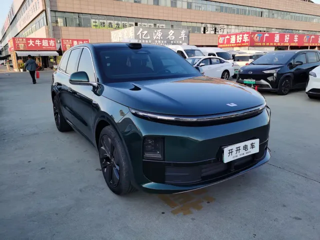 Li Auto L6 — Фото автомобиля 3