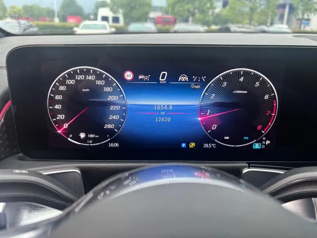 Mercedes-Benz GLB-Class — Фото автомобиля 4