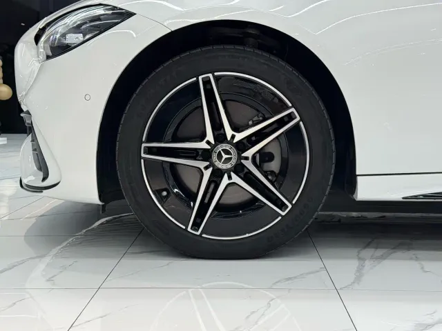 Mercedes-Benz C-Class — Фото автомобиля 15