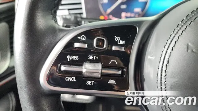 Mercedes-Benz GLS-Class — Фото автомобиля 10