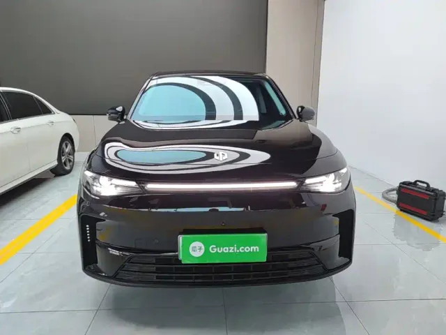 Leapmotor C10 — Фото автомобиля 2