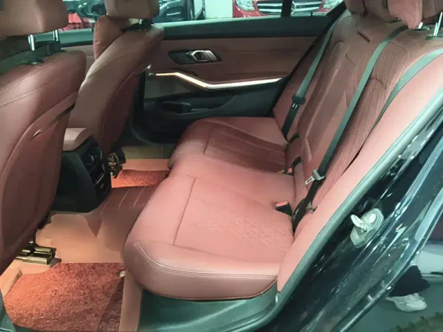 BMW 3 Series — Фото автомобиля 16