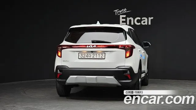 Kia Seltos New — Фото автомобиля 4