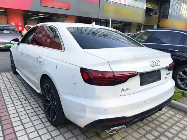 Audi A4L — Фото автомобиля 4