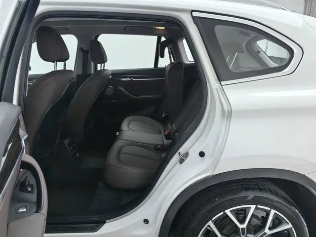 BMW X1 — Фото автомобиля 15