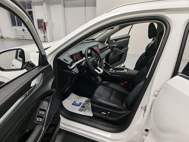 Haval H6 — Фото автомобиля 8