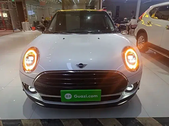 MINI Clubman — Фото автомобиля 2