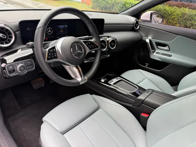 Mercedes-Benz A-Class — Фото автомобиля 10