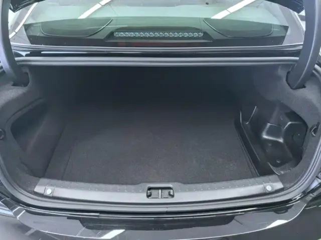 Volvo S90 — Фото автомобиля 4