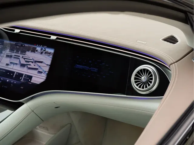 Mercedes-Benz EQS AMG — Фото автомобиля 19
