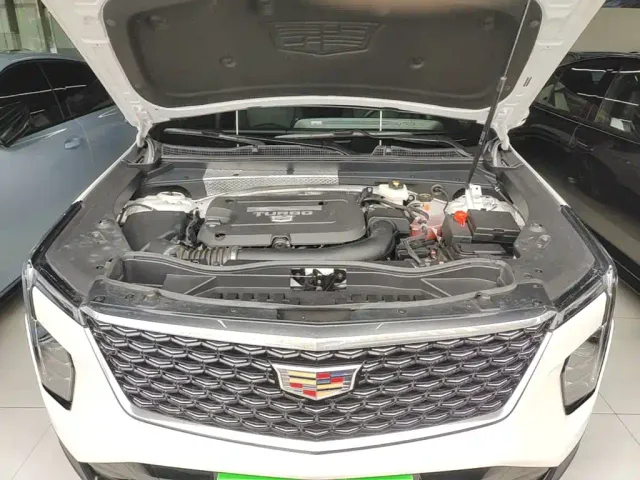 Cadillac XT4 — Фото автомобиля 19