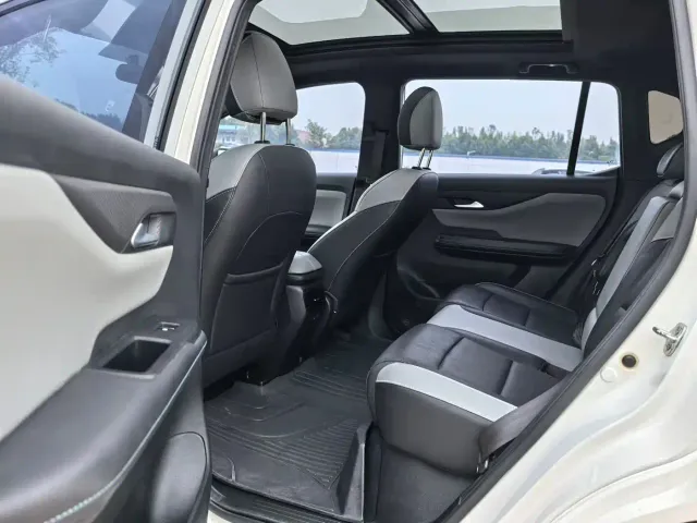Hycan Z03 — Фото автомобиля 5