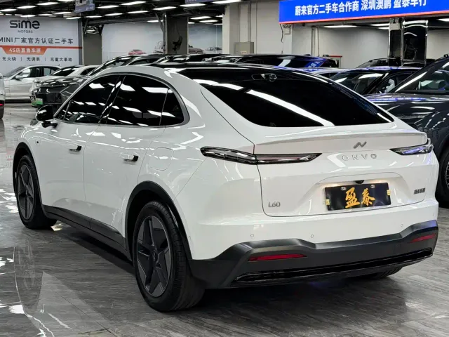 Onvo L60 — Фото автомобиля 5