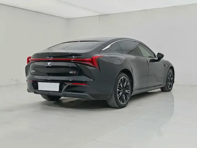 Nezha Auto Nezha S 2022 Model Extended Range 1160km RWD Medium Edition — Фото автомобиля 5
