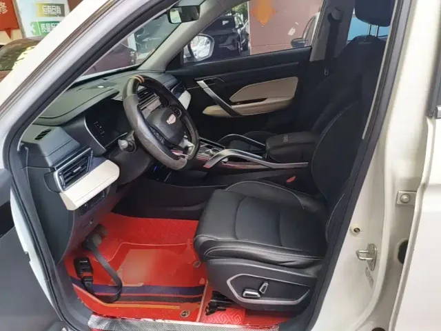 Geely Boyue — Фото автомобиля 14