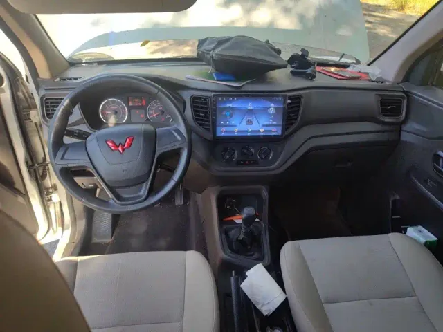 Wuling Hongguang V — Фото автомобиля 5