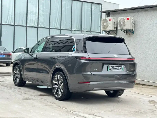 Li Auto L9 — Фото автомобиля 20