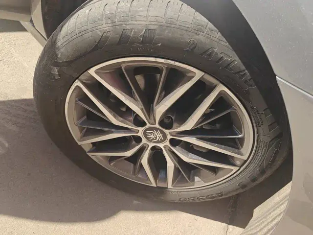 BYD Qin PLUS — Фото автомобиля 5