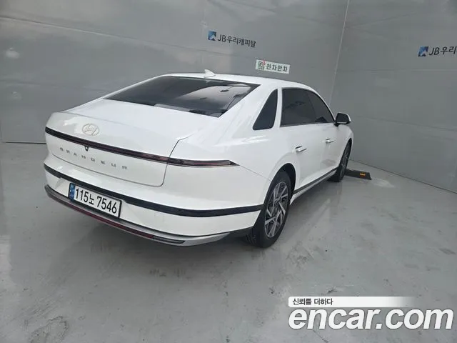 Hyundai Grandeur Grandeur (GN7) — Фото автомобиля 4