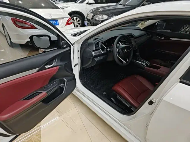 Honda Civic 2019 220TURBO CVT Jingdong Edition China VI — Фото автомобиля 15