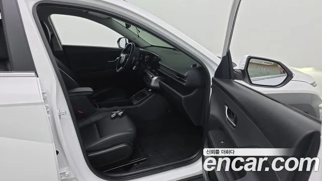 Hyundai Kona SX2 — Фото автомобиля 16