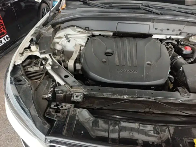 Volvo XC60 — Фото автомобиля 20