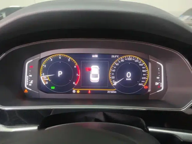 Volkswagen Passat — Фото автомобиля 14