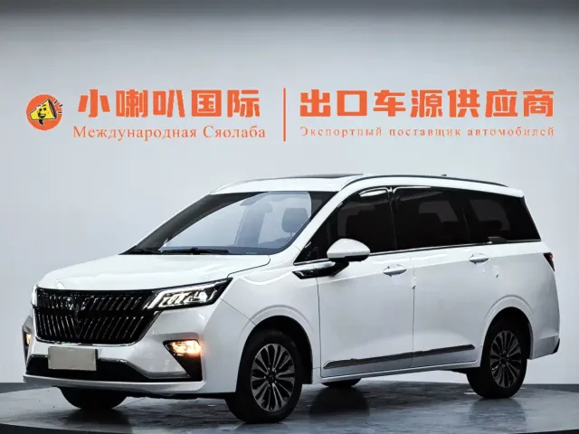 Фотография автомобиля — Wuling Jiachen