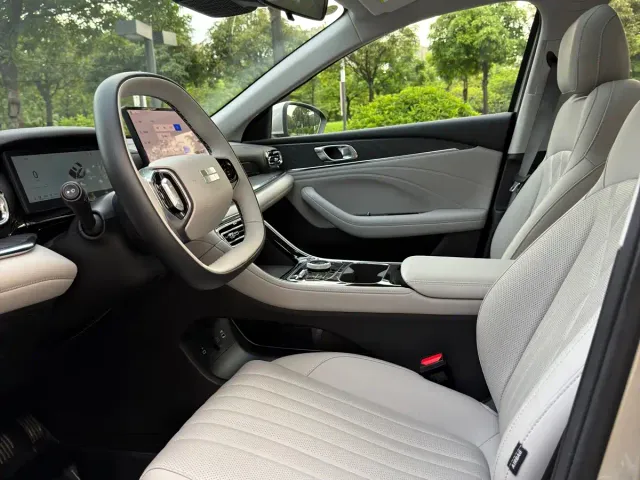 Geely Galaxy Stellar 6 — Фото автомобиля 9
