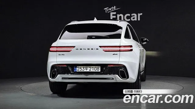 Genesis GV70 2.5T Бензин AWD — Фото автомобиля 4