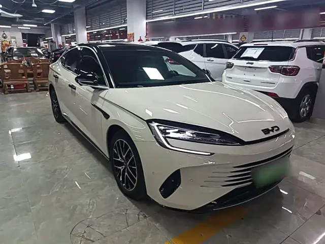 BYD Seal 07 DM-i — Фото автомобиля 3