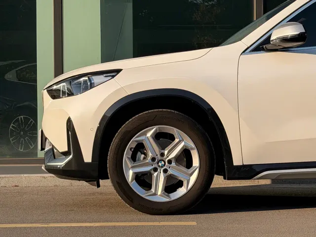 BMW X1 — Фото автомобиля 4