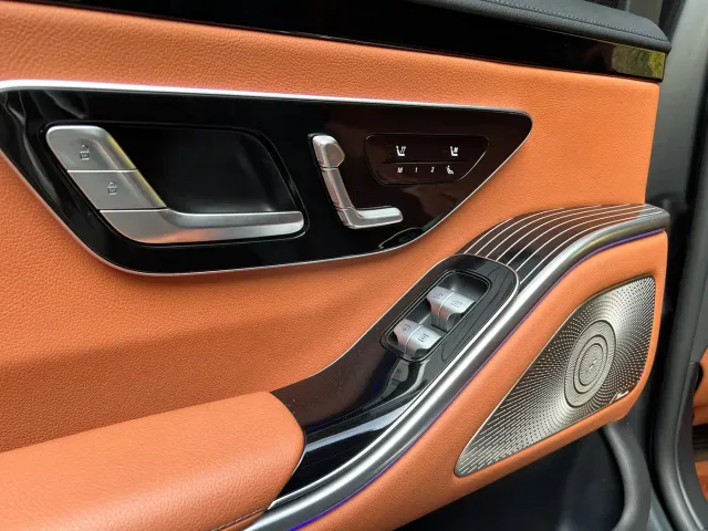 Mercedes-Benz S-Class — Фото автомобиля 8