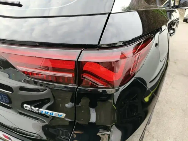 JAC Motors QX PHEV — Фото автомобиля 7