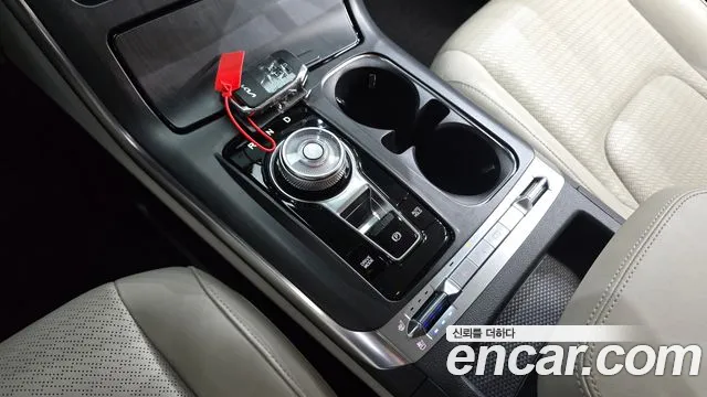 Kia Canival Carnival 4 поколение Бензин 9 мест Signature — Фото автомобиля 9