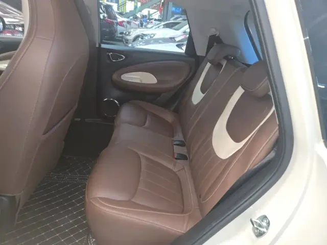 Wuling Bingo — Фото автомобиля 16