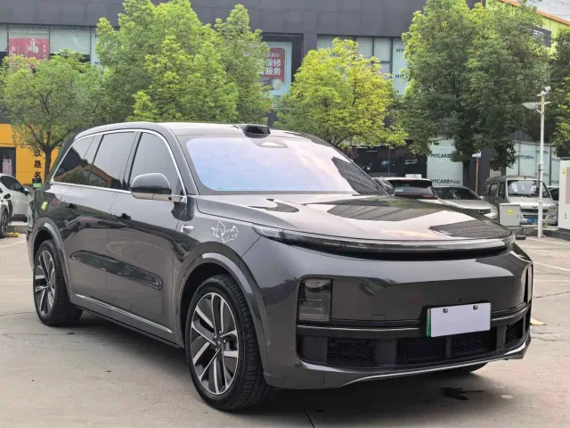 Li Auto Li Xiang L9 2024 Model Ultra — Фото автомобиля 5