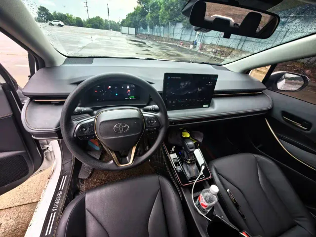 Toyota Corolla — Фото автомобиля 9