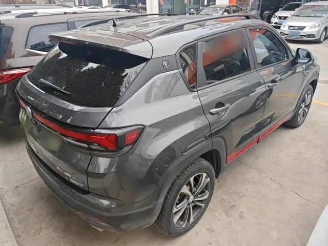 Changan CS35 Plus — Фото автомобиля 4