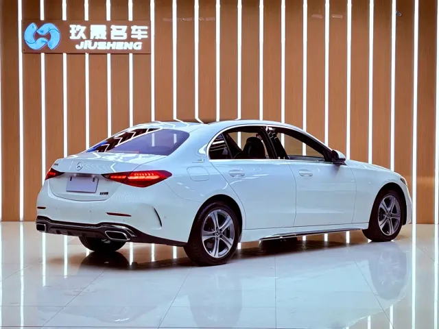 Mercedes-Benz C-Class — Фото автомобиля 21