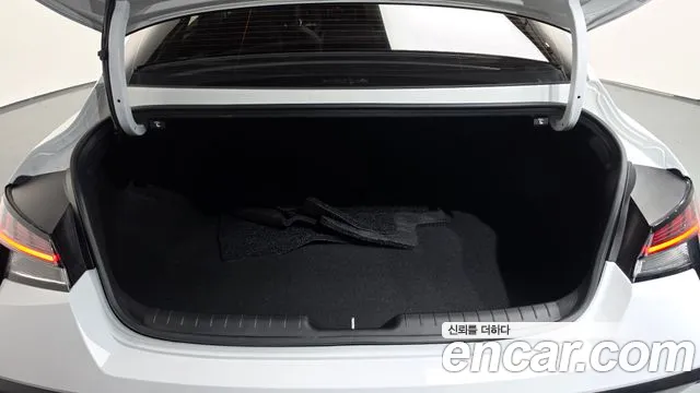 Hyundai Avante CN7 — Фото автомобиля 22