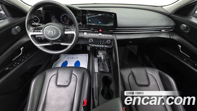 Hyundai AVANTE Avante (CN7) 1.6 LPi (для маломобильных пассажиров) — Фото автомобиля 7