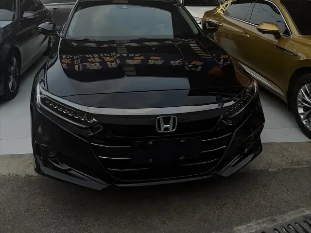 Фотография автомобиля — Honda Accord