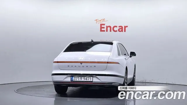 Hyundai Grandeur GN7 — Фото автомобиля 4