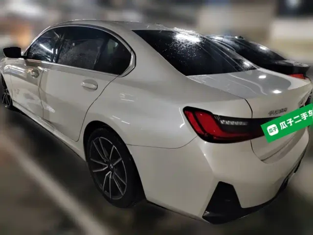 BMW 3 Series — Фото автомобиля 4