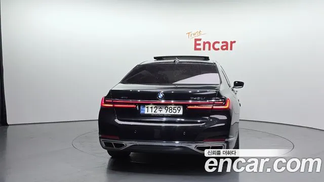 BMW 7 Series — Фото автомобиля 4