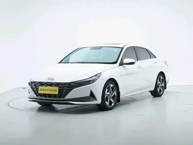 Фотография автомобиля — Hyundai Elantra