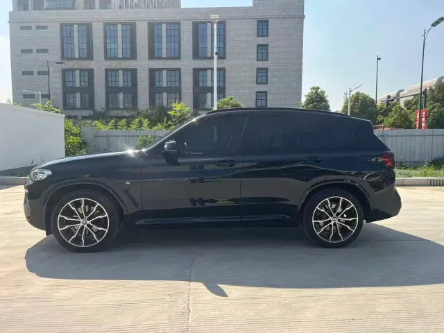 BMW X3 — Фото автомобиля 12