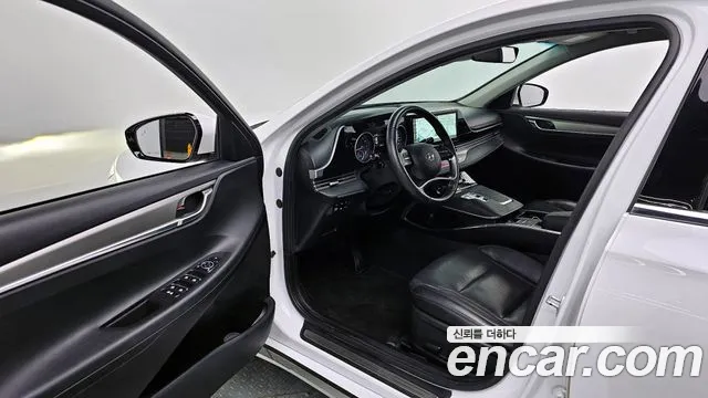 Hyundai Grandeur Новый Grandeur IG — Фото автомобиля 10