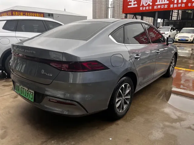 BYD Qin PLUS — Фото автомобиля 9